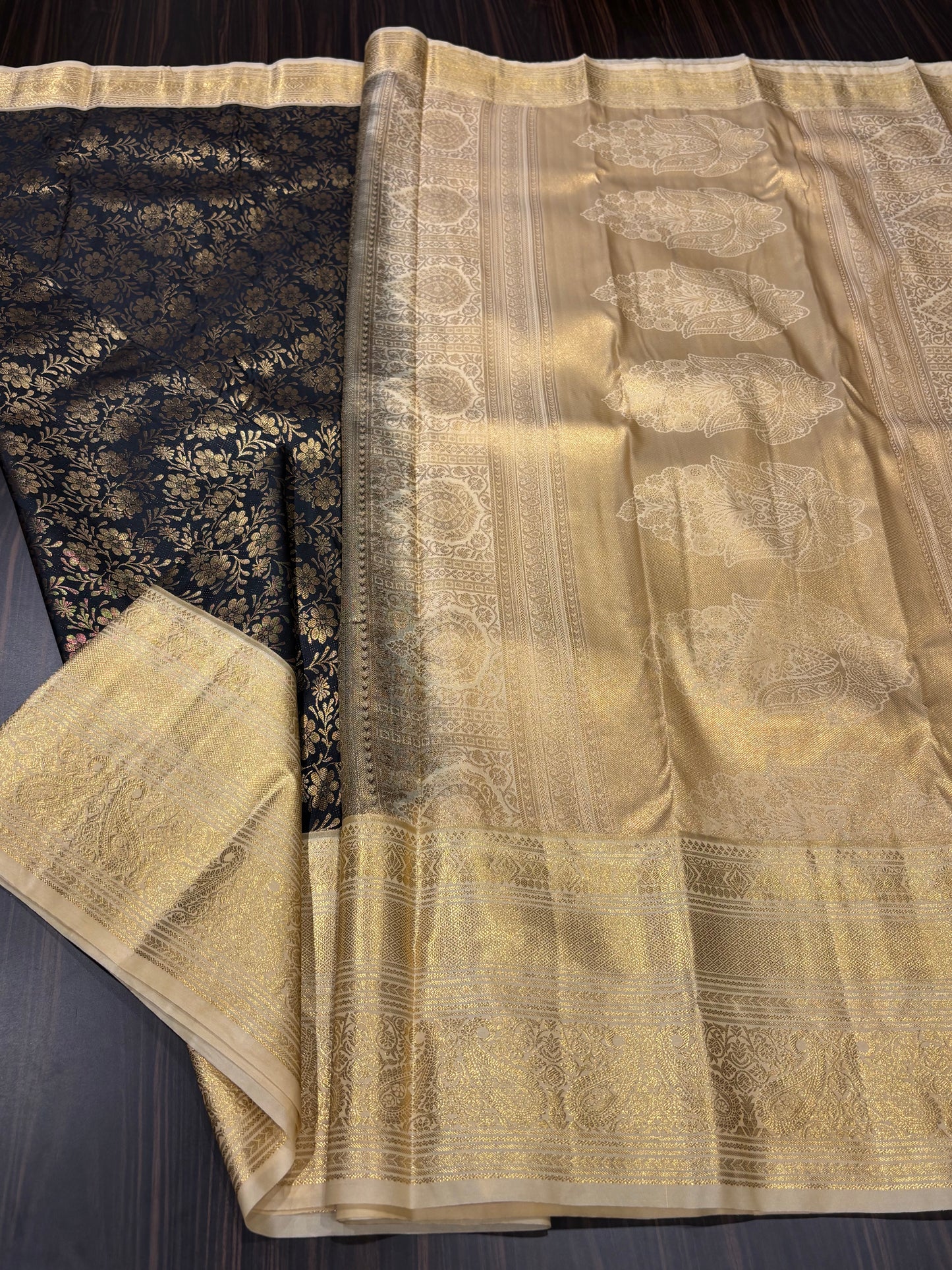 Semi Kanchipuram silk