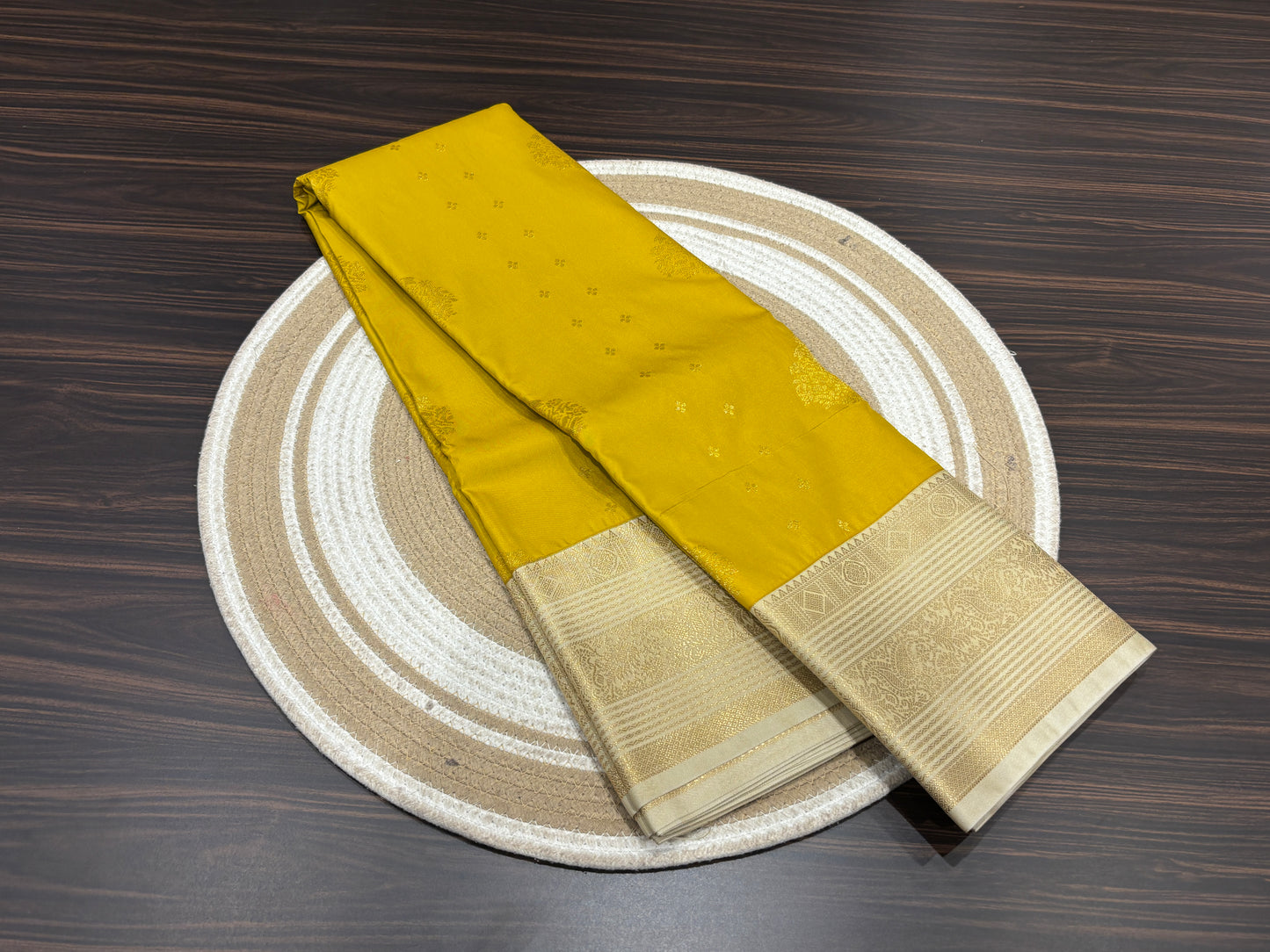 Semi Kanchipuram silk