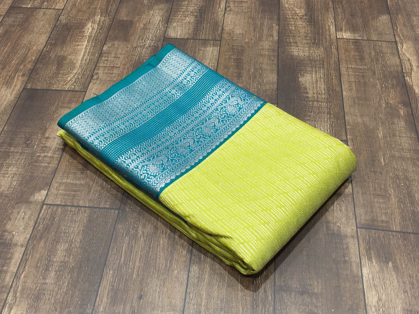 Semi Kanchipuram silk