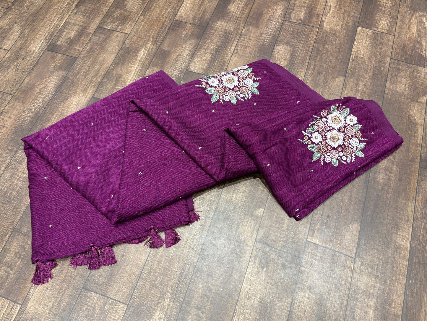 Soft tussar saree with thread work