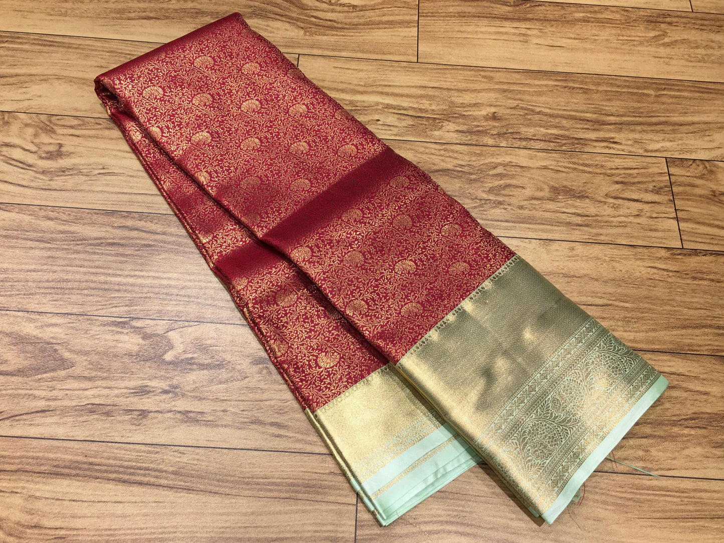 Semi Kanchipuram brocade