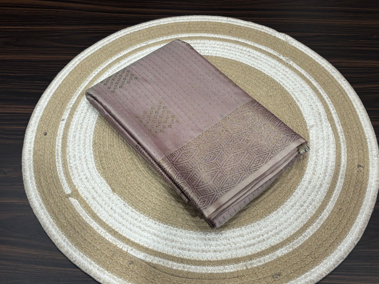 Semi Kanchipuram silk