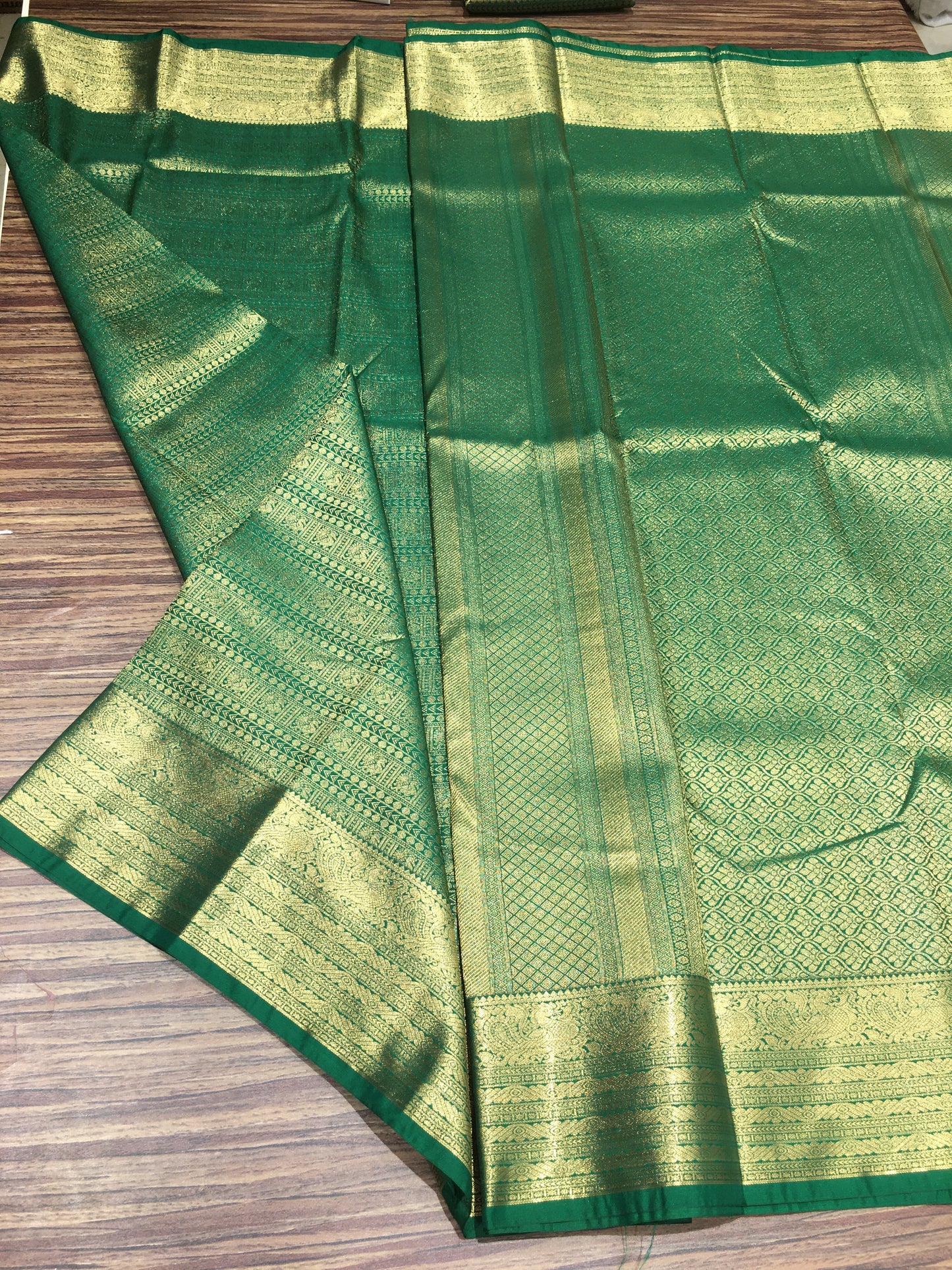 Semi Kanchipuram silk