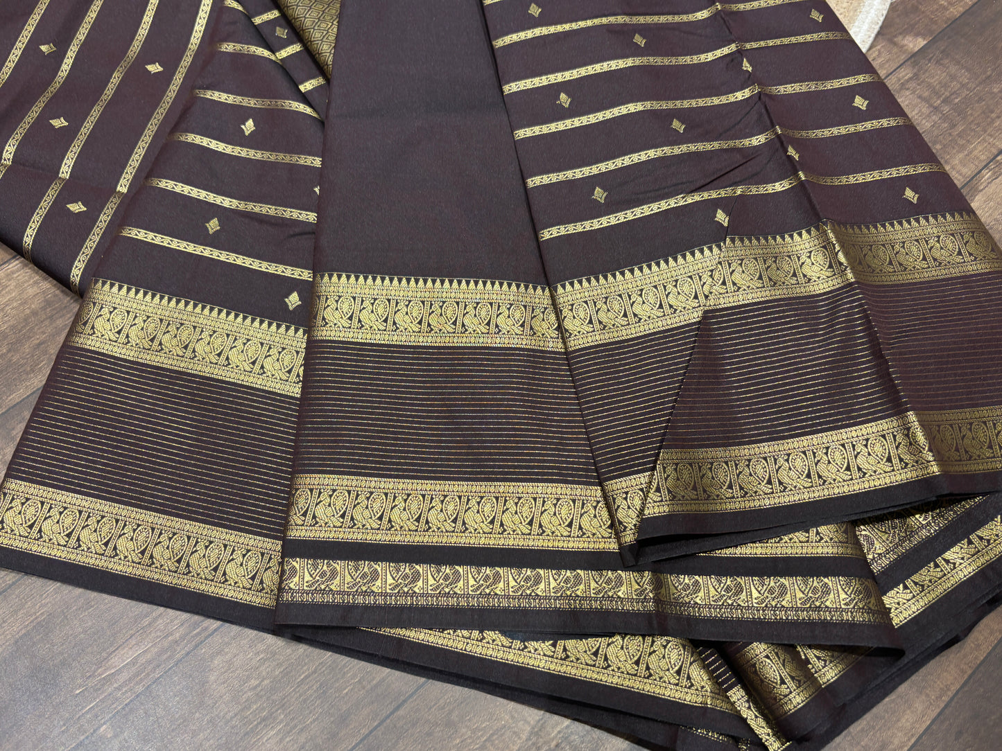 Semi Kanchipuram silk