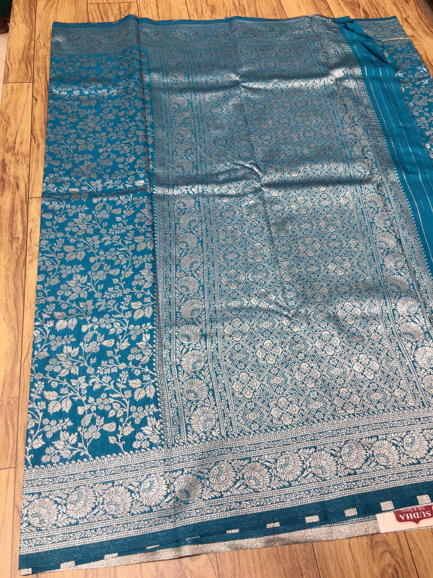 Semi brocade banaras