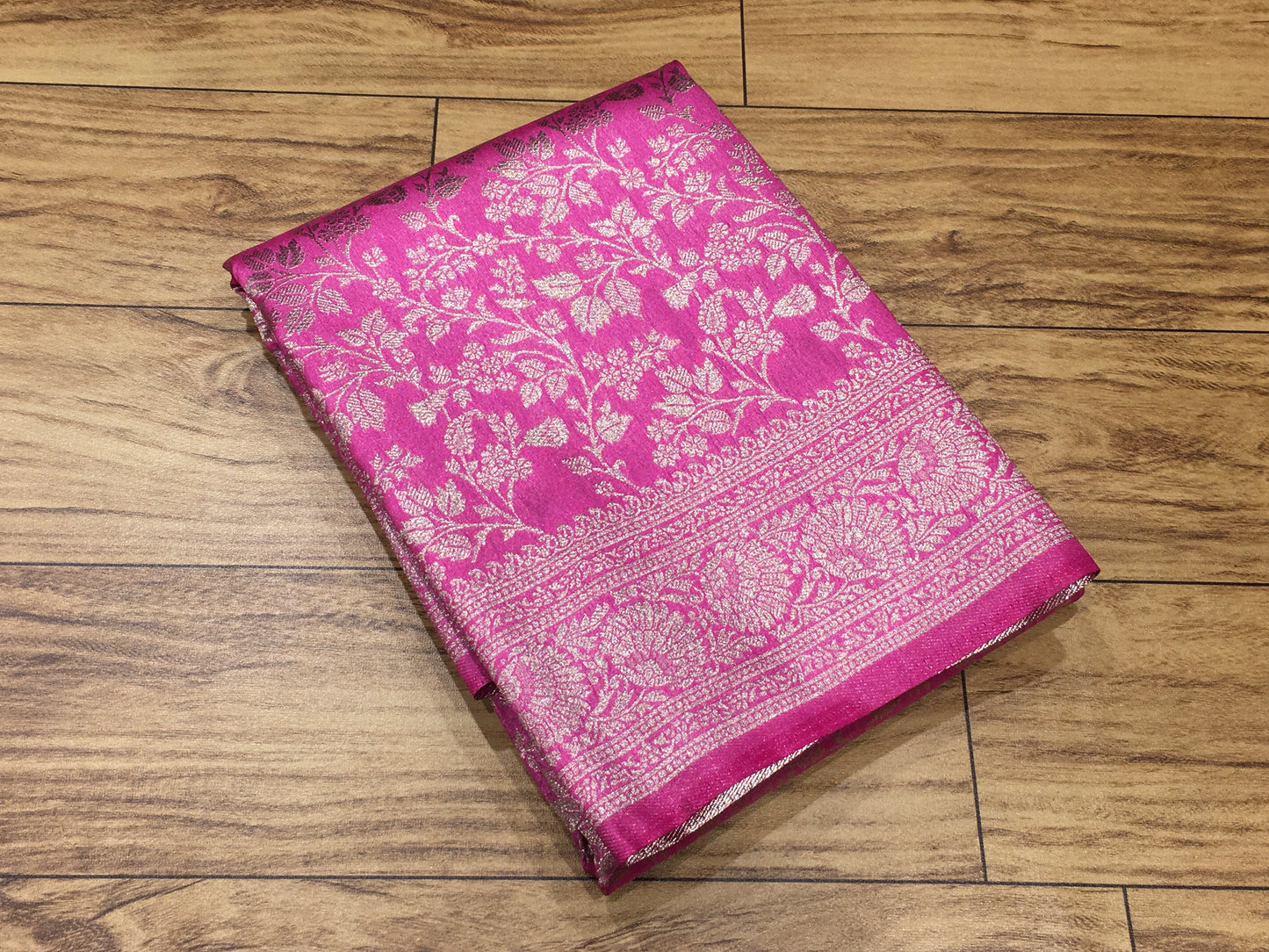 Semi brocade banaras