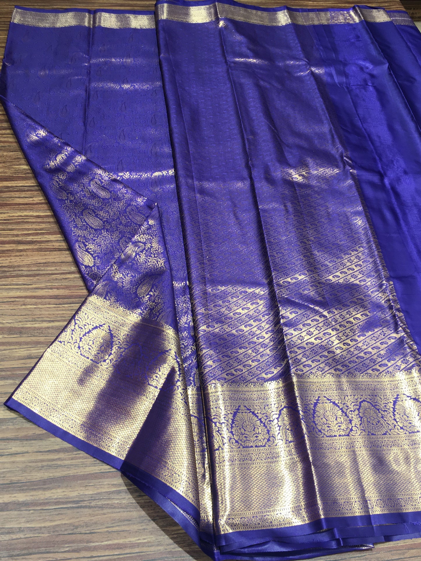 Semi Kanchipuram silk