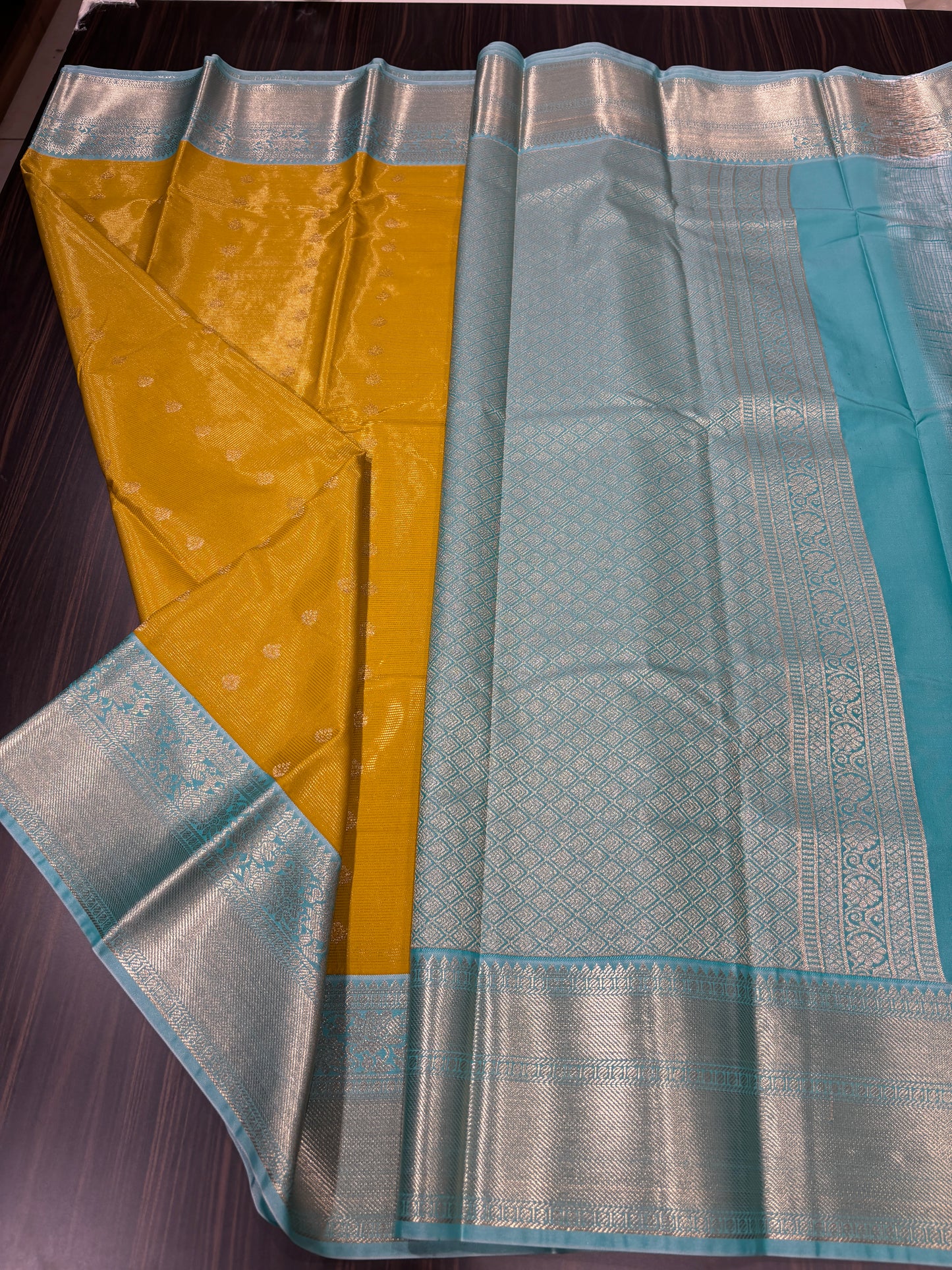 Semi Kanchipuram silk
