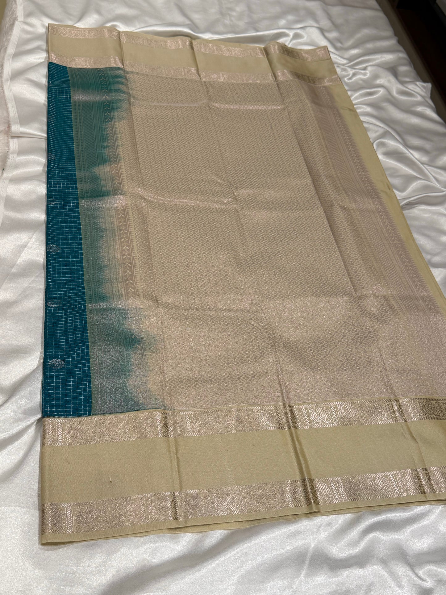 Semi Kanchipuram silk
