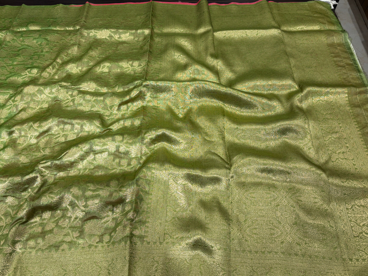Kora Banarasi saree
