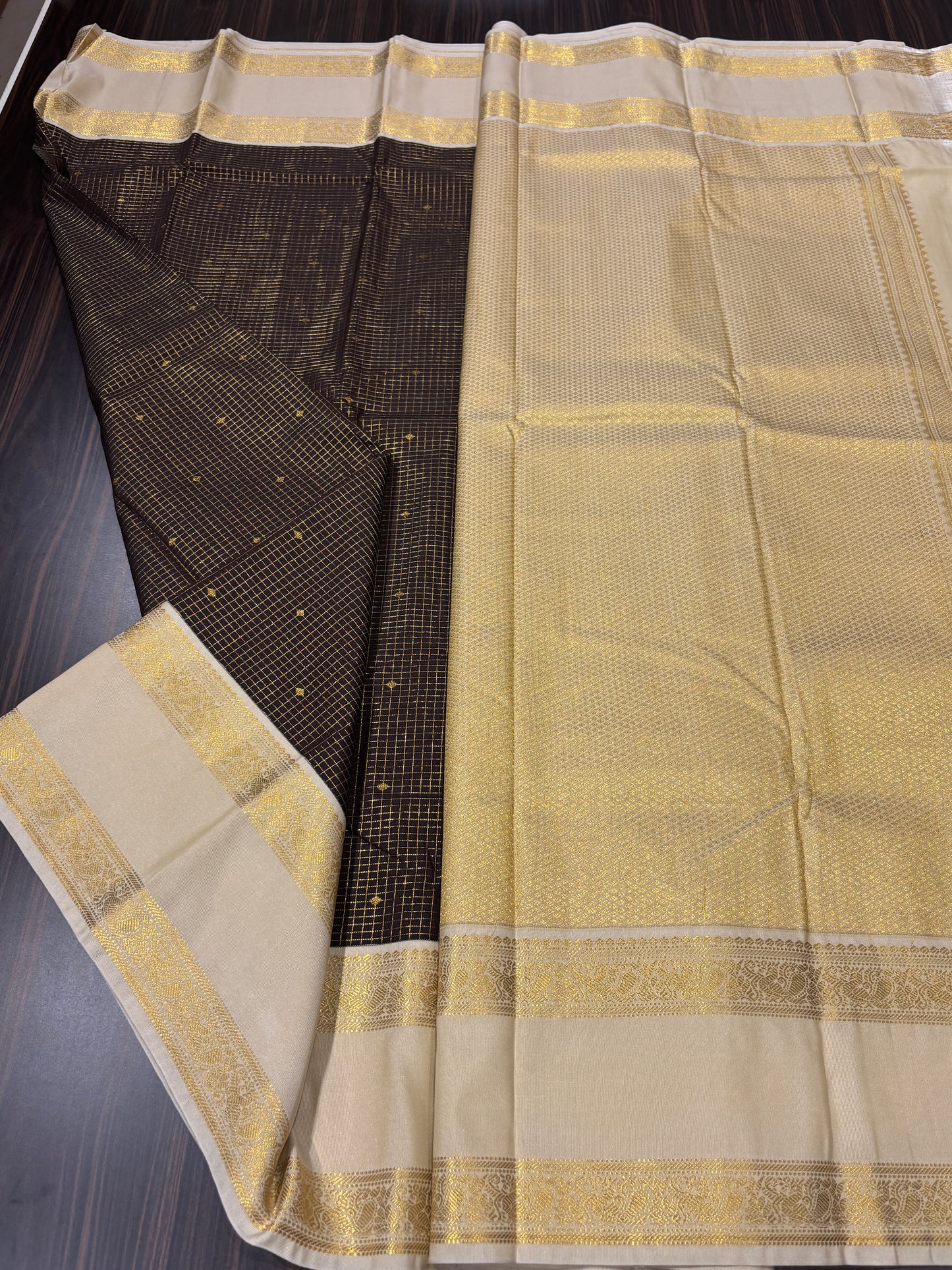 Semi Kanchipuram silk