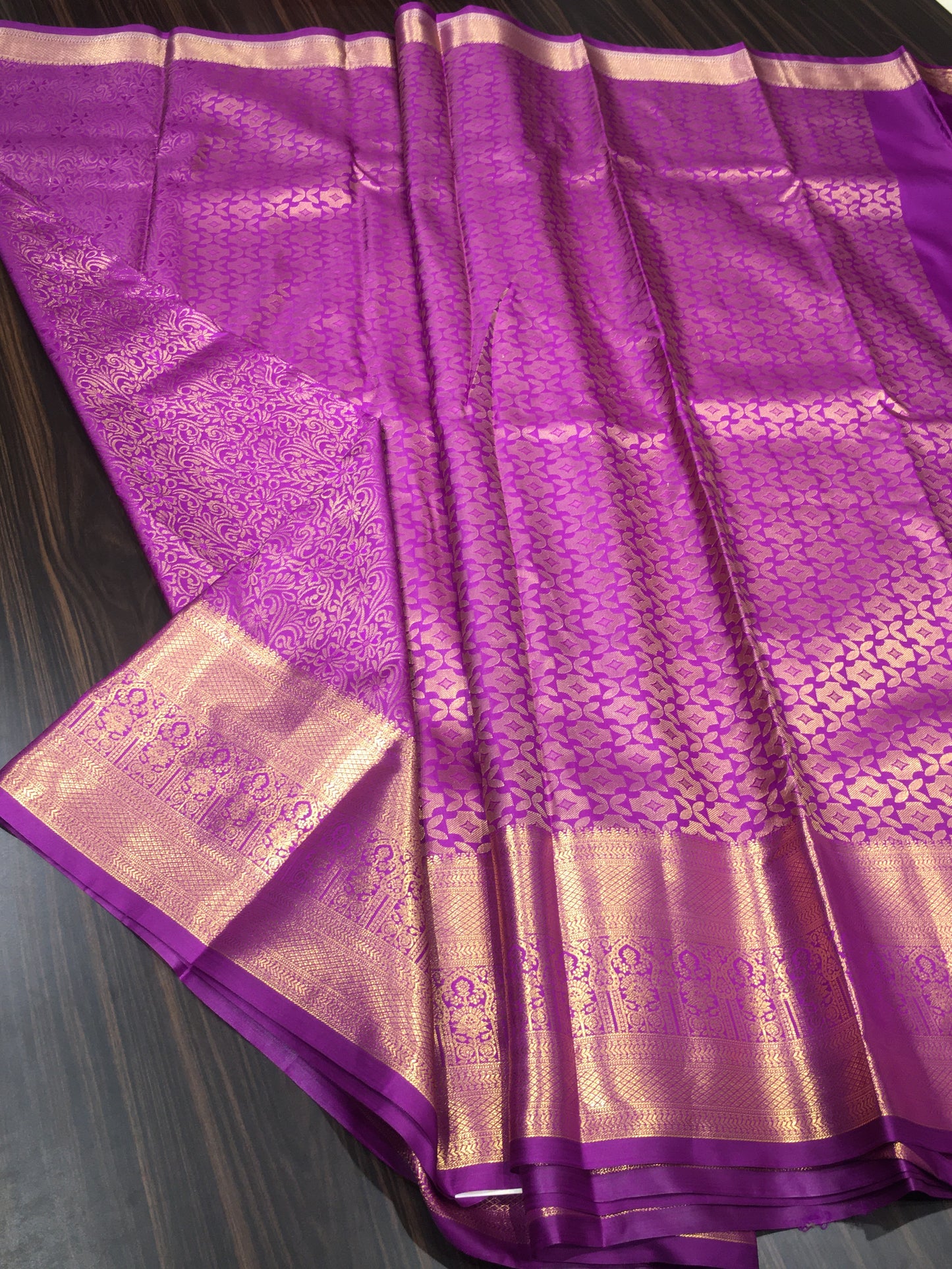Semi Kanchipuram silk