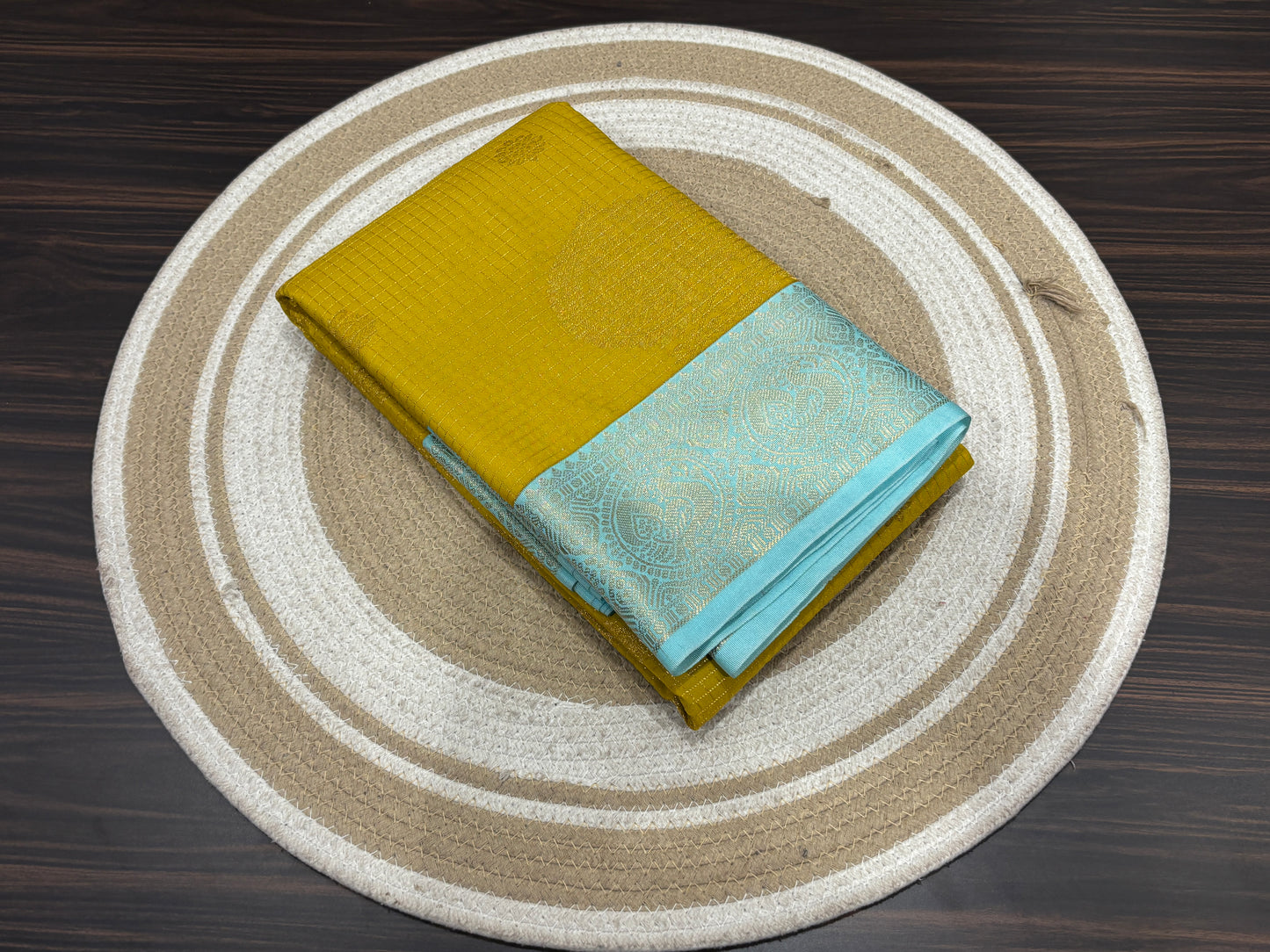 Semi Kanchipuram silk