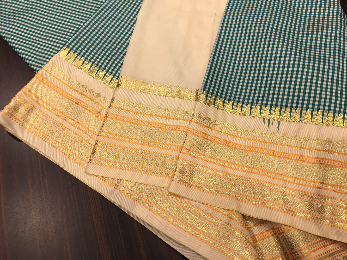 Semi Kanchipuram silk