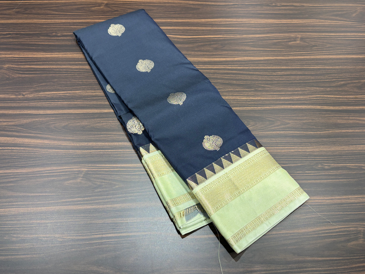 Semi Kanchipuram silk