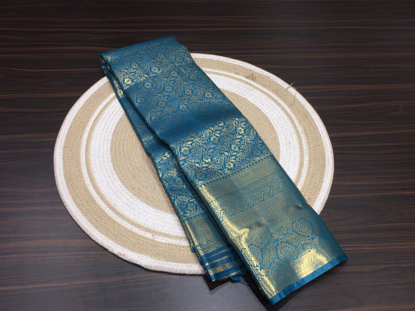 Semi Kanchipuram silk