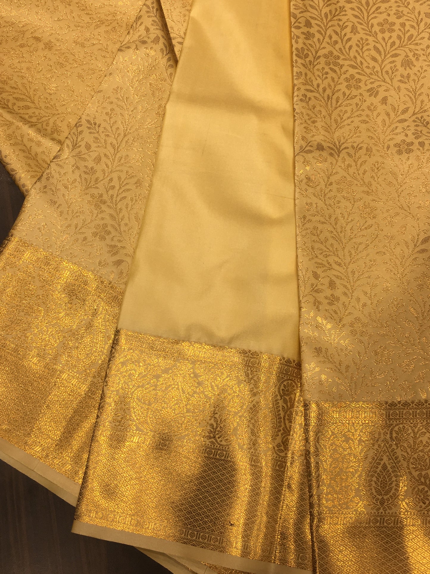 Semi Kanchipuram silk
