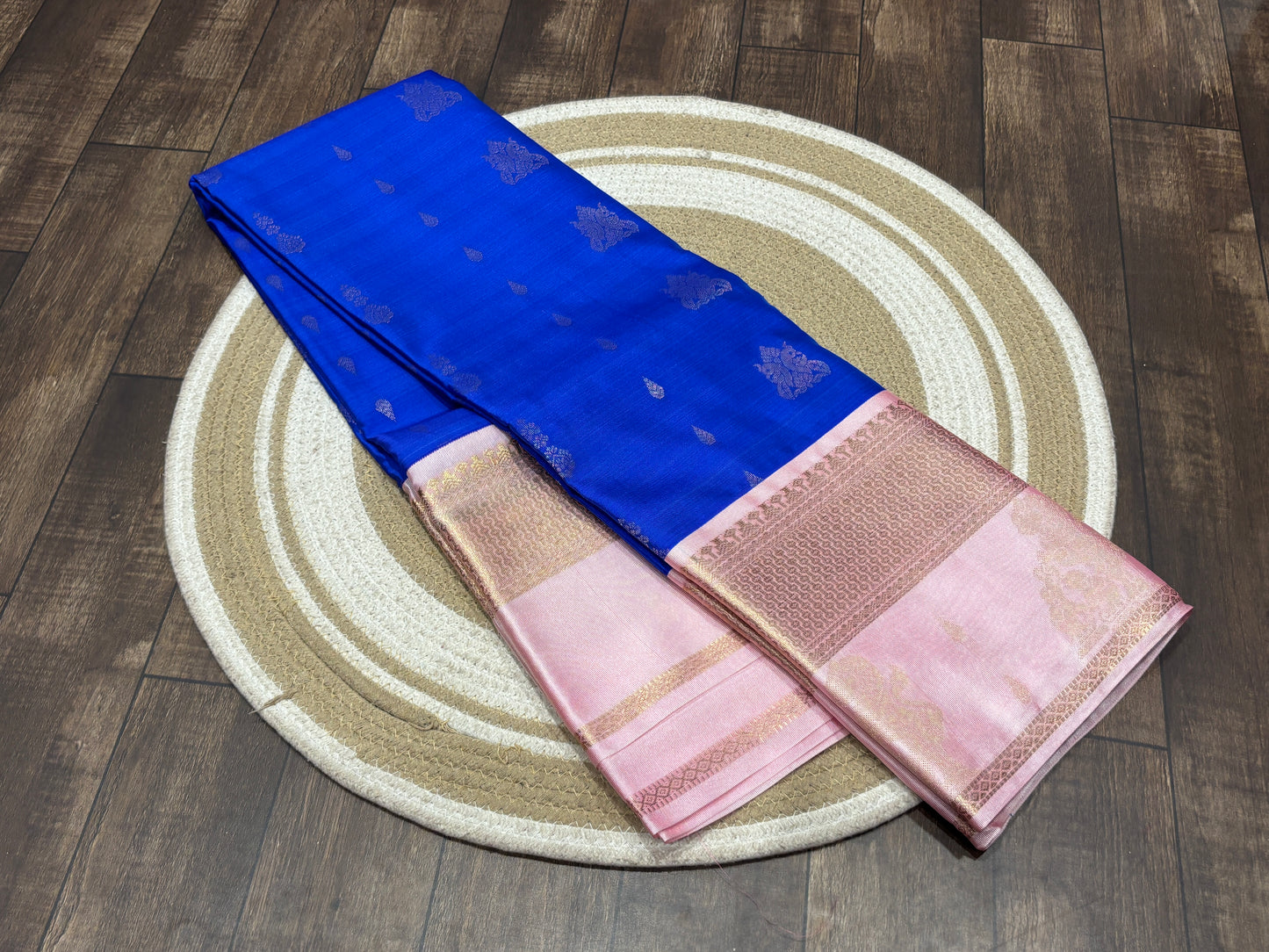 Semi Kanchipuram silk
