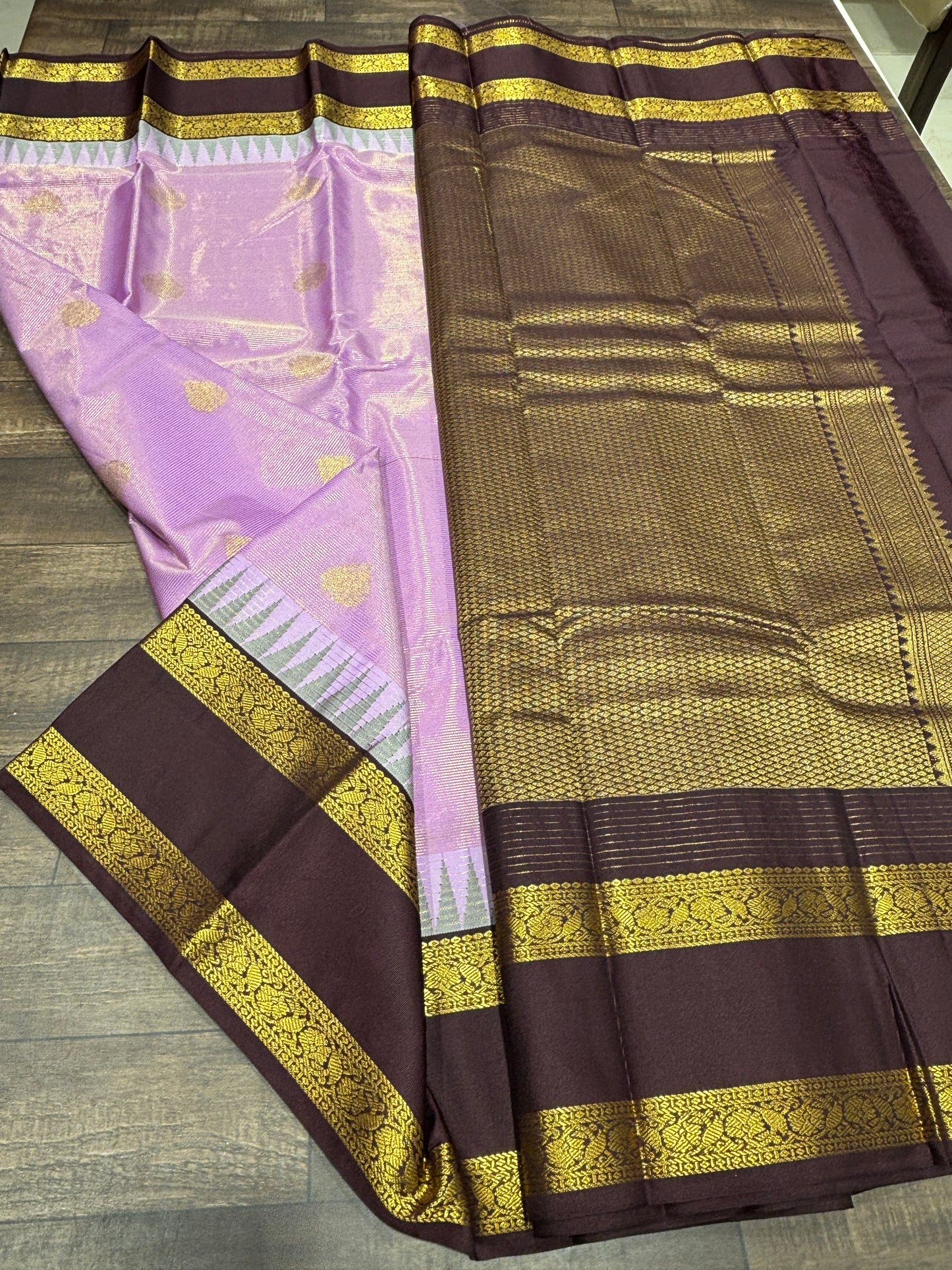 Semi Kanchipuram silk