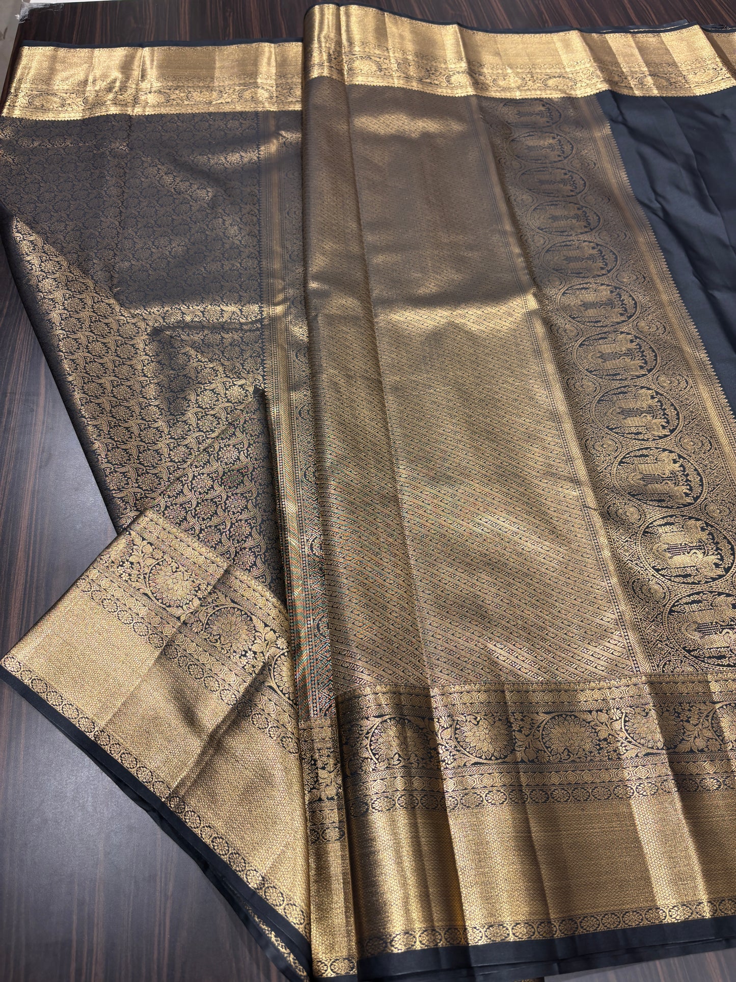 Semi Kanchipuram silk