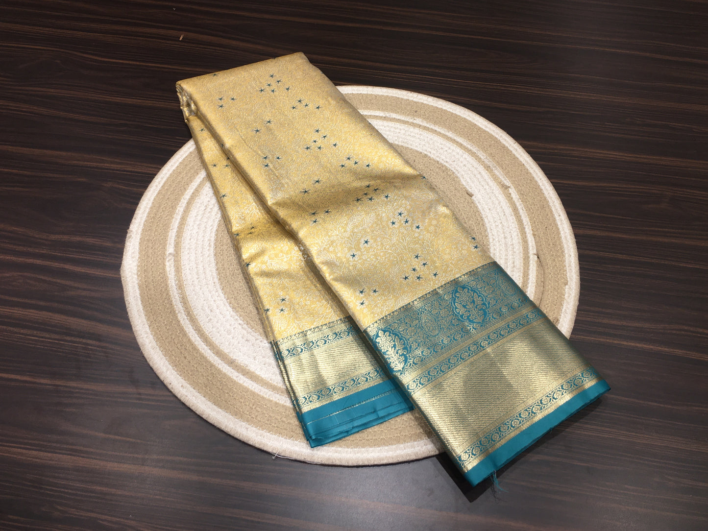 Semi Kanchipuram Tissue