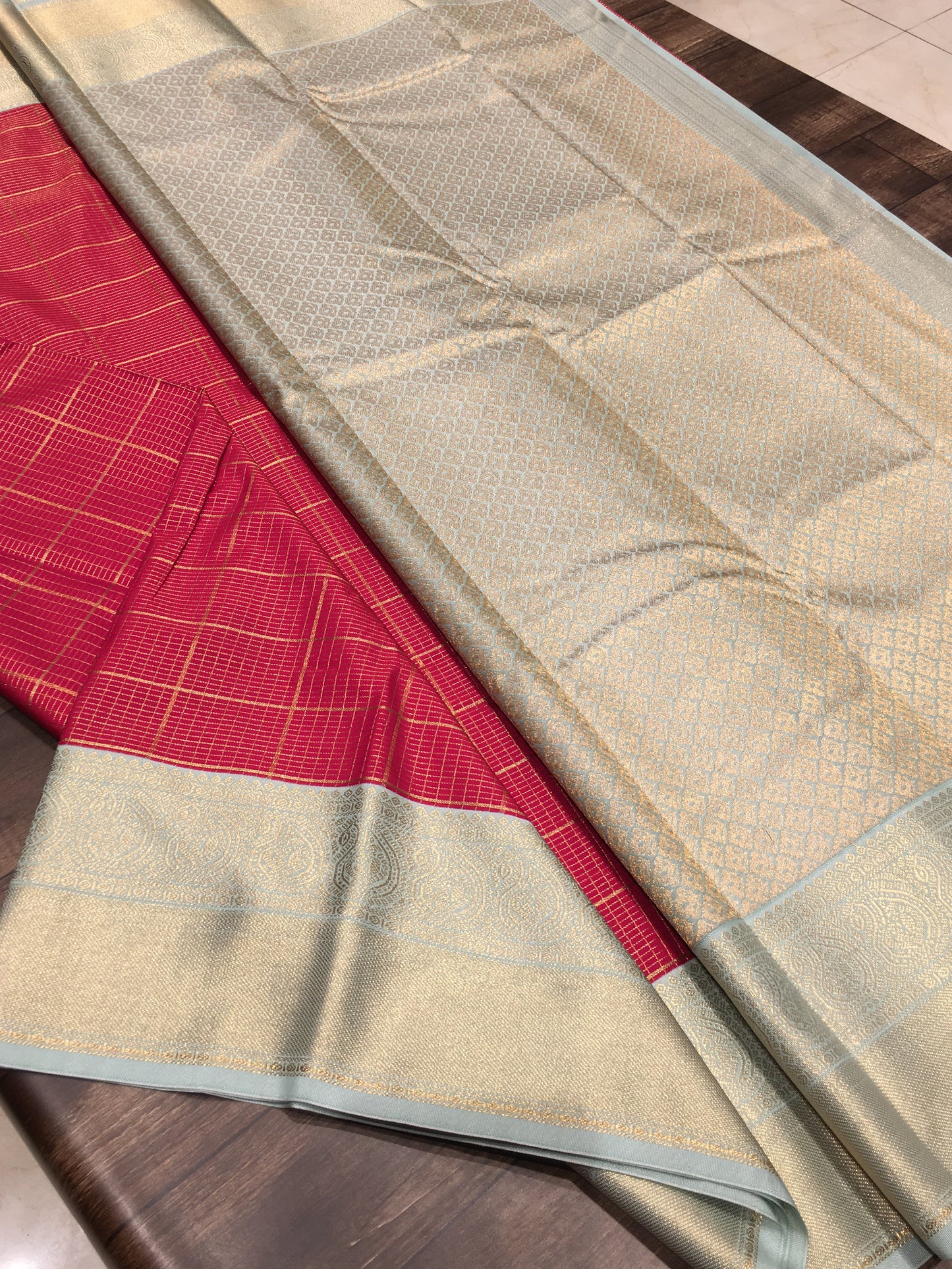 Semi Kanchipuram silk
