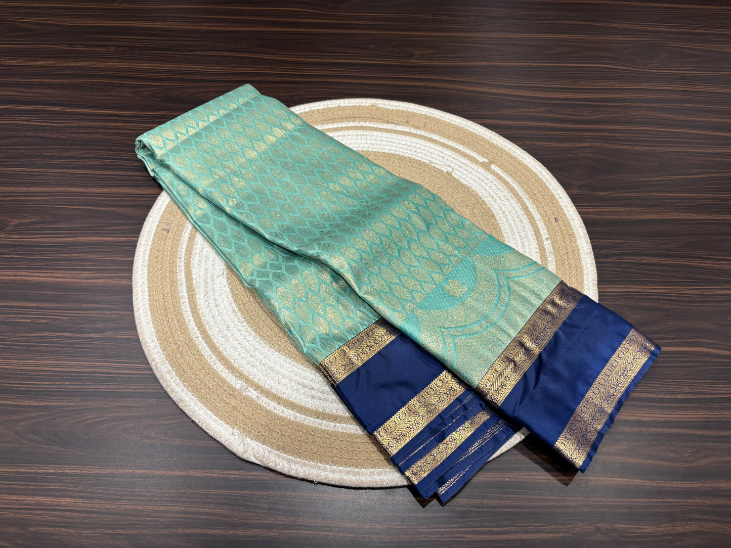 Semi Kanchipuram silk