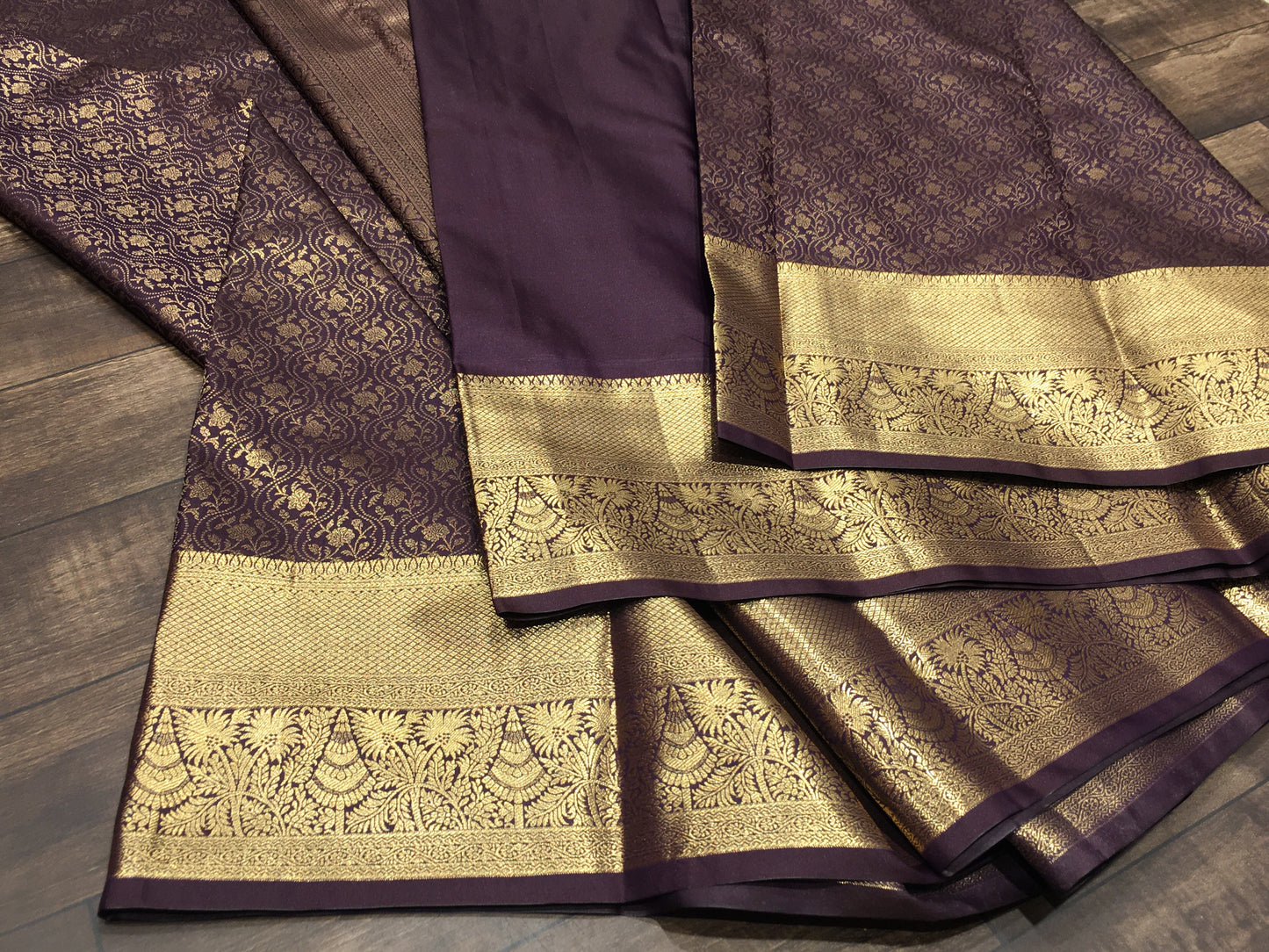Semi Kanchipuram silk