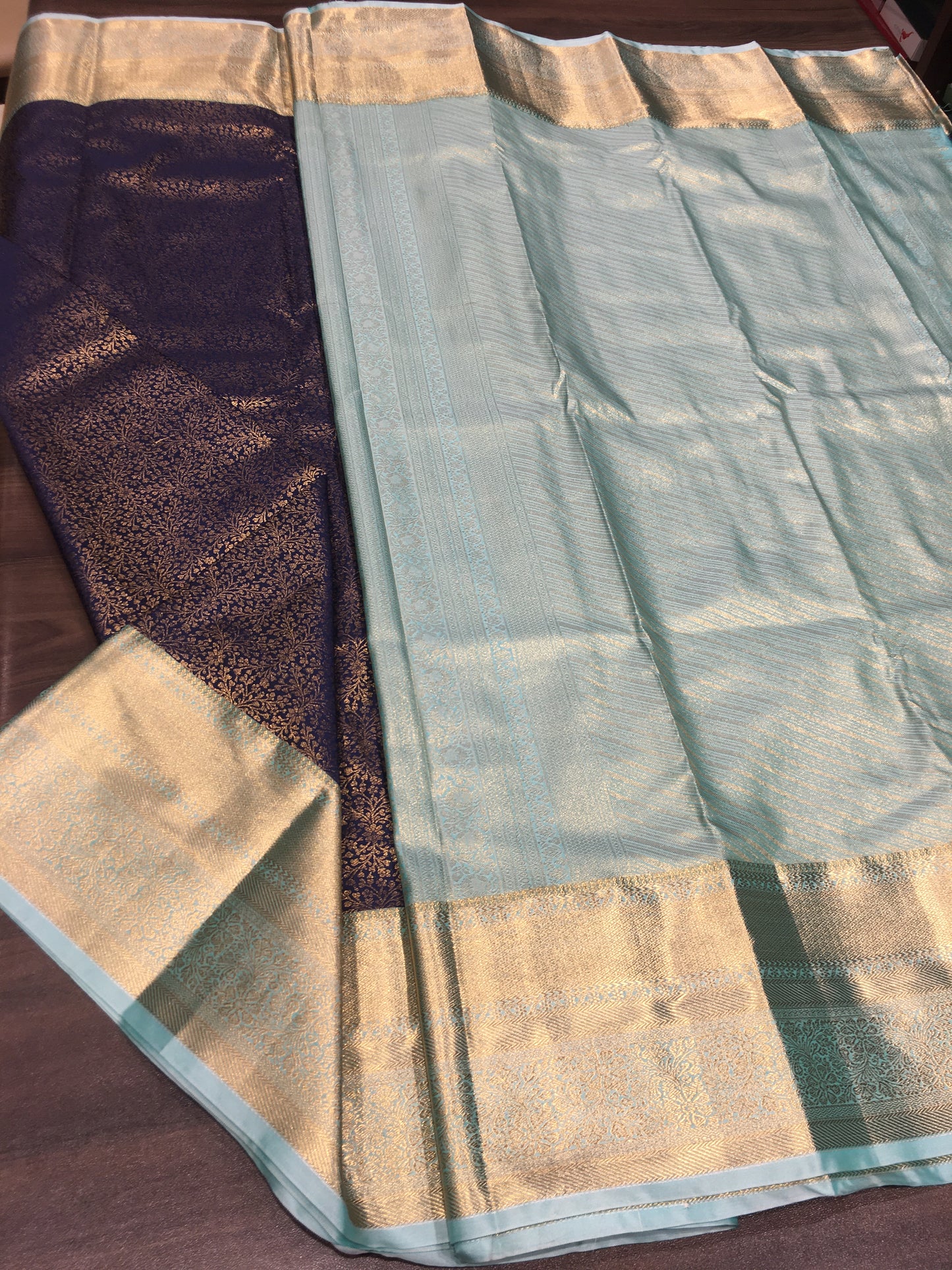 Semi Kanchipuram brocade