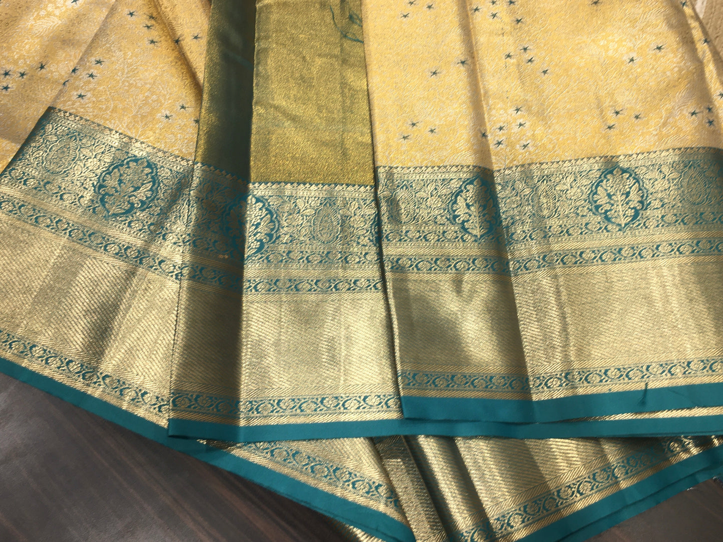 Semi Kanchipuram Tissue