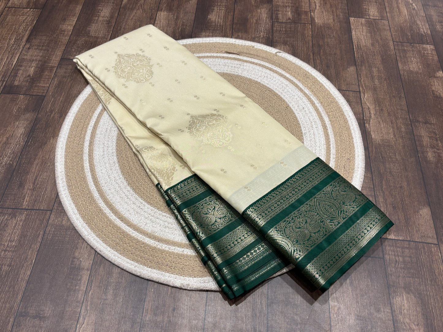 Semi Kanchipuram silk