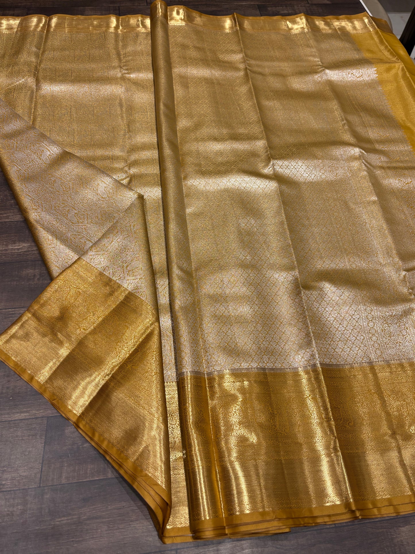 Semi Kanchipuram silk