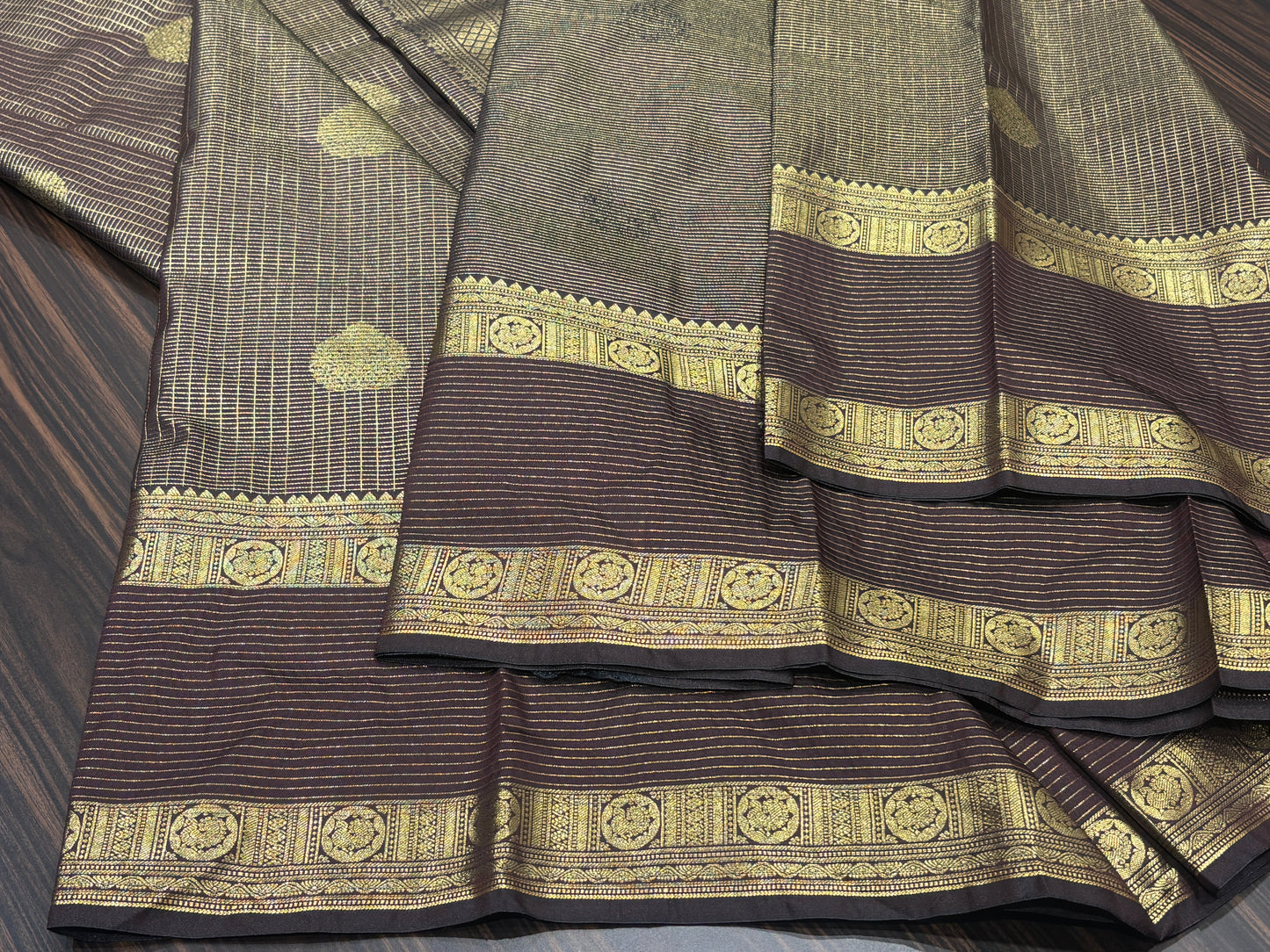 Semi Kanchipuram silk