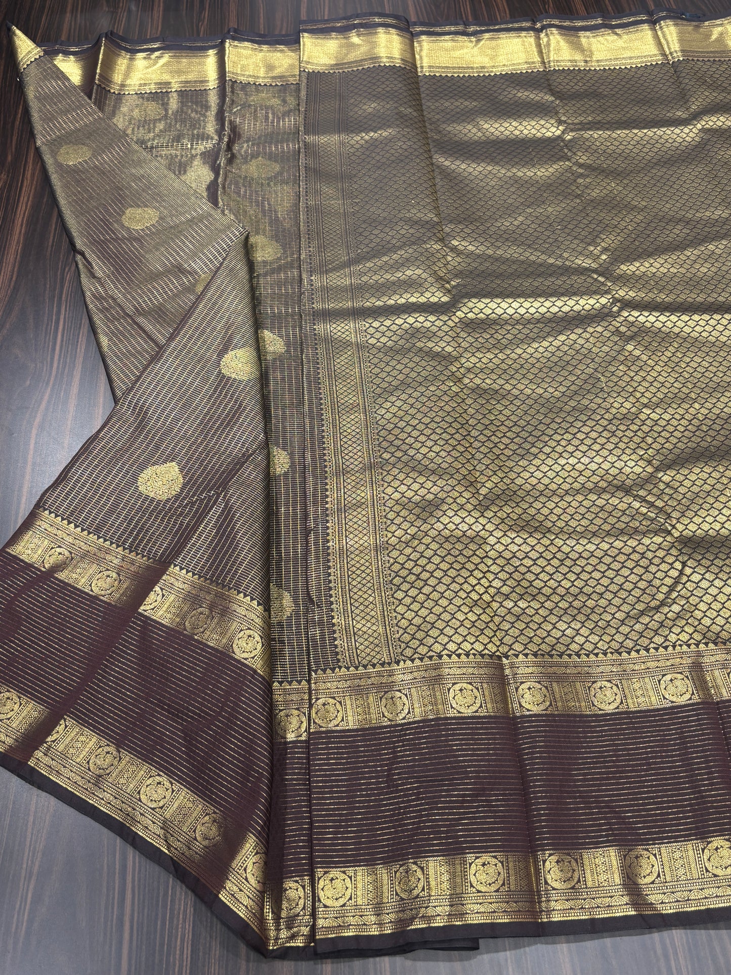 Semi Kanchipuram silk