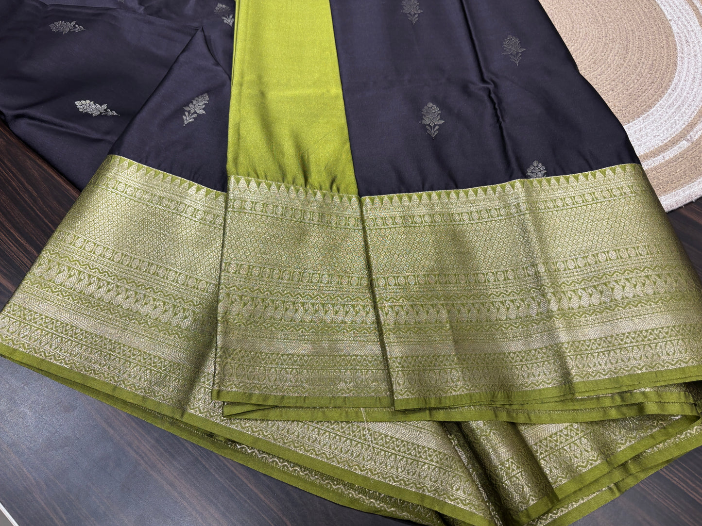 Semi Kanchipuram silk