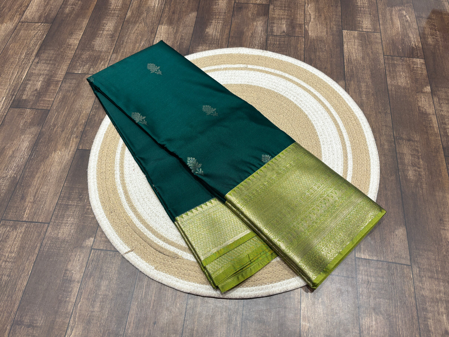 semi Kanchipuram silk