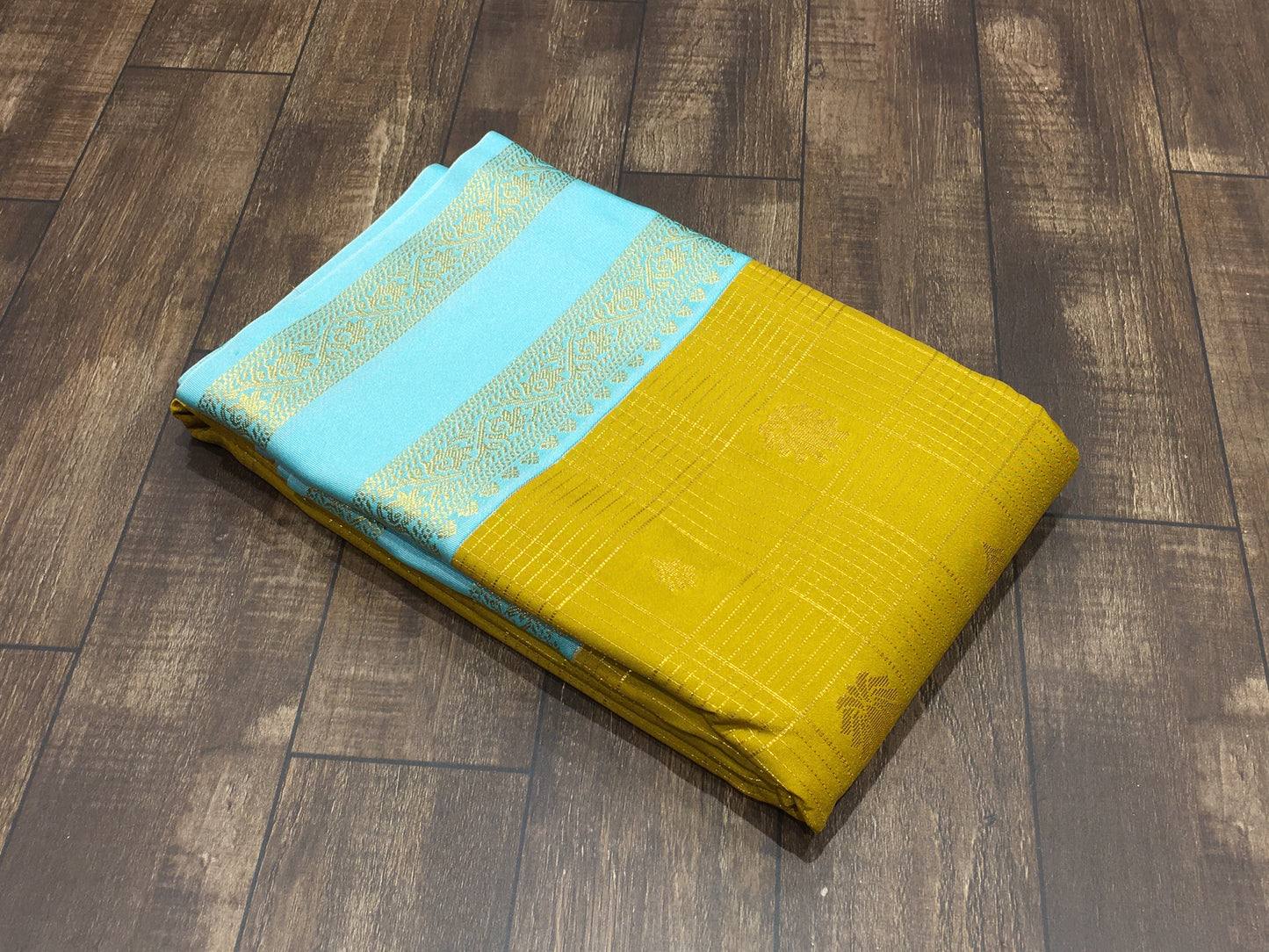 Semi Kanchipuram silk