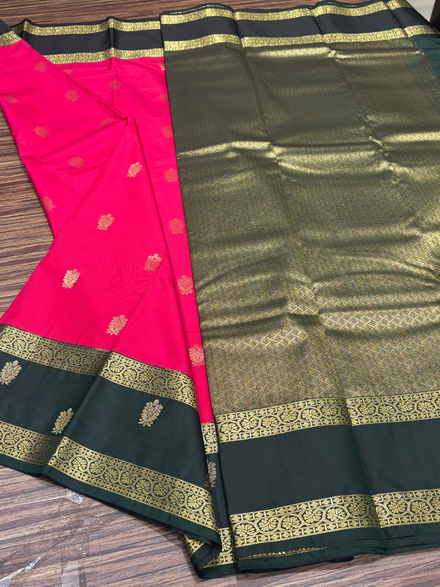 Semi Kanchipuram silk