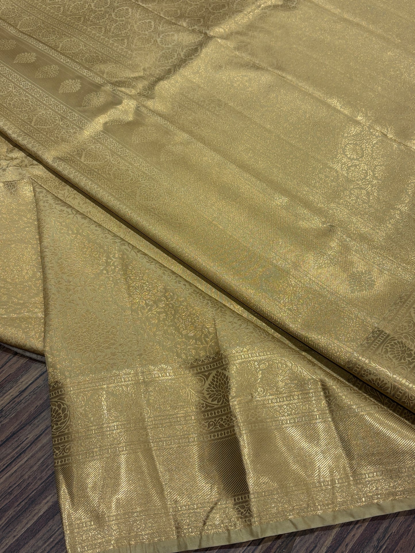 Semi Kanchipuram silk