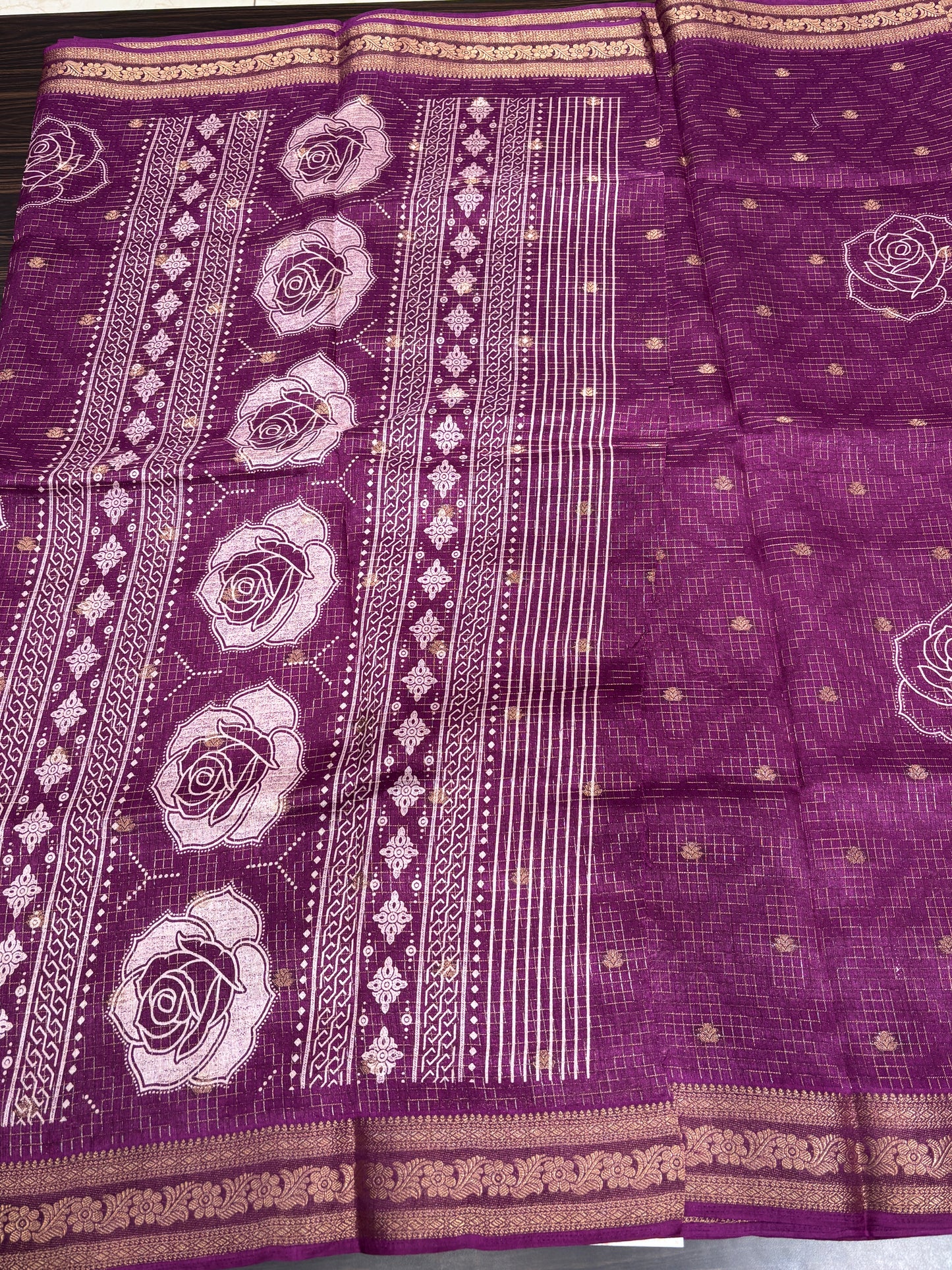 Dola silk saree