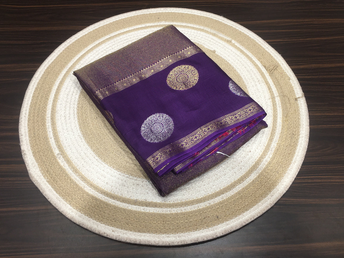 Banarasi butti saree