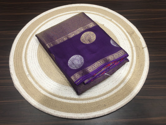 Banarasi butti saree