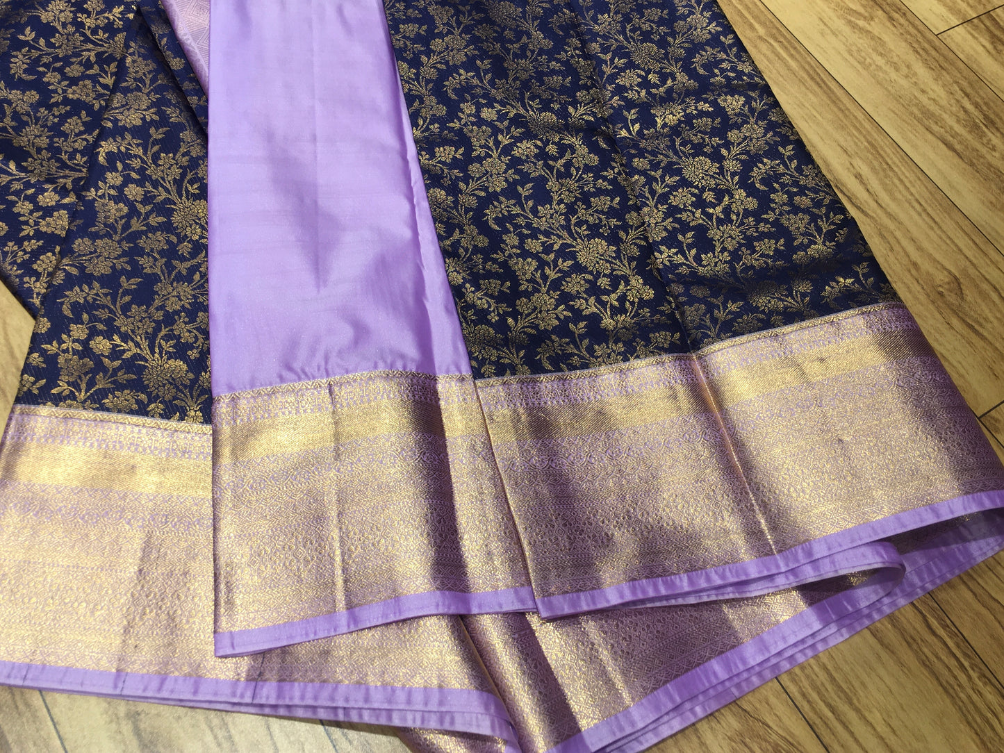 Semi Kanchipuram brocade