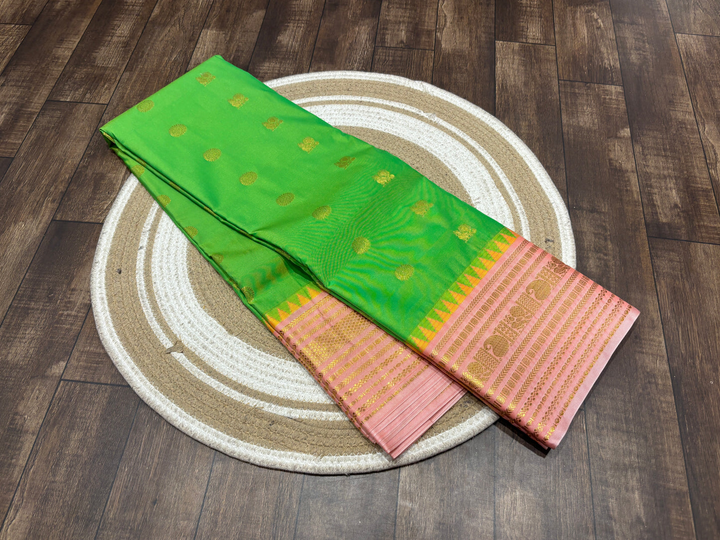 Semi Kanchipuram silk