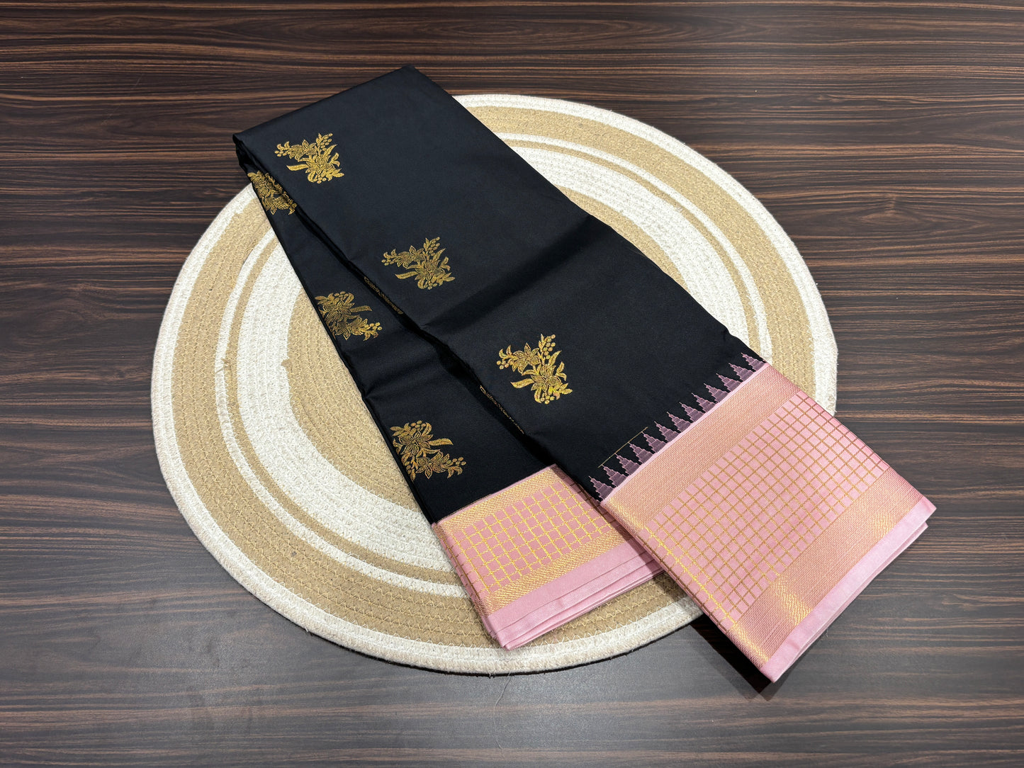 Semi Kanchipuram silk