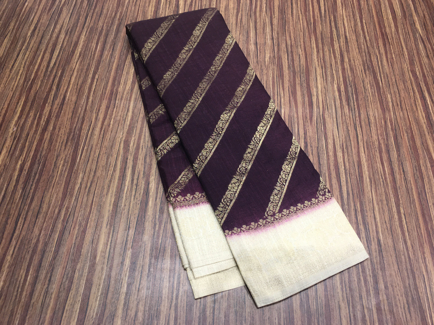 Wrinkle chiffon saree