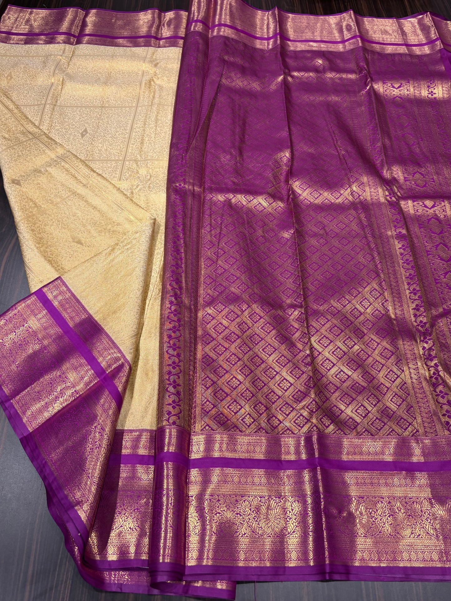 Semi Kanchipuram silk