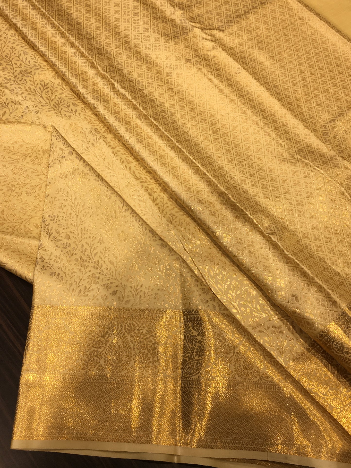 Semi Kanchipuram silk