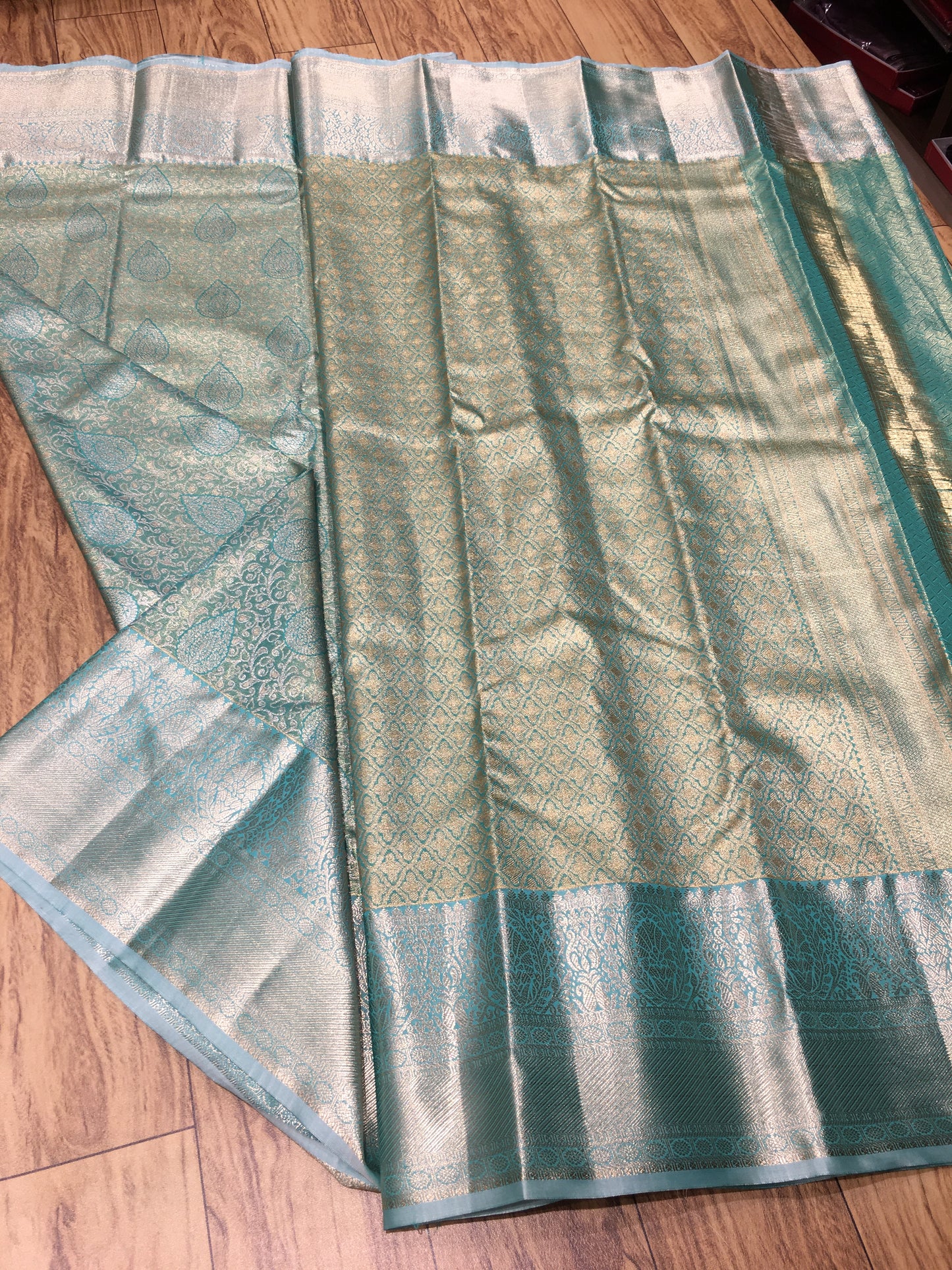 Semi Kanchipuram tissue
