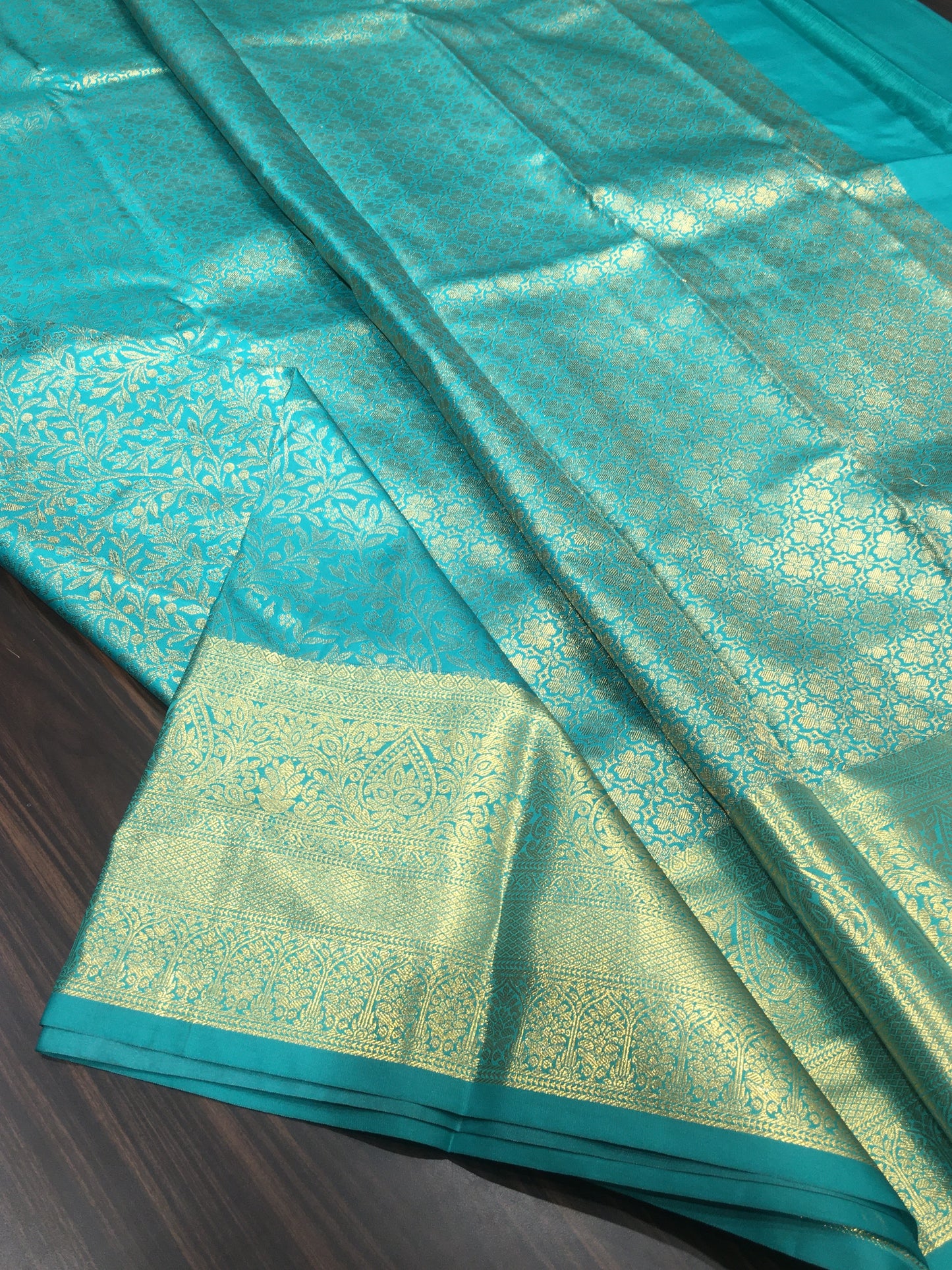Semi Kanchipuram silk